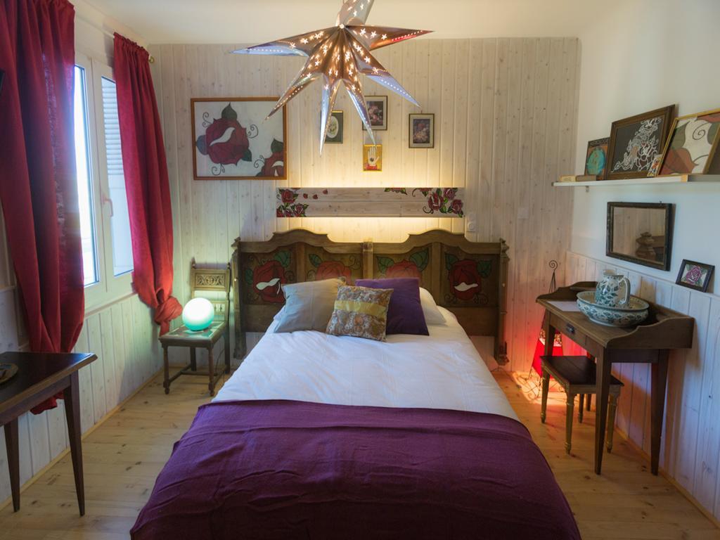 Mamie Jane Motel Aix-les-Bains Quarto foto